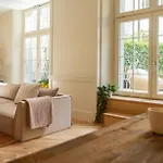 Апартаменты Exklusive Stadtwohnung Mit Innenhofterrasse, Pool Und Sauna Берн