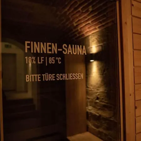 Exklusive Stadtwohnung Mit Innenhofterrasse, Pool Und Sauna Berna