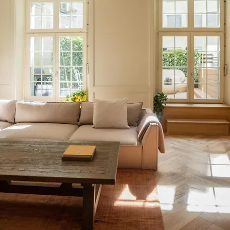 Exklusive Stadtwohnung Mit Innenhofterrasse, Pool Und Sauna 公寓