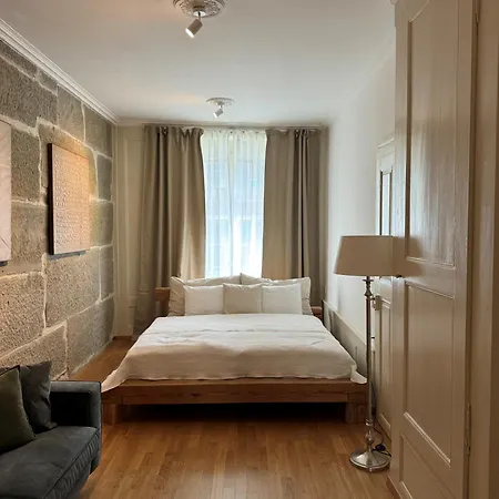 Exklusive Stadtwohnung Mit Innenhofterrasse, Pool Und Sauna Apartamento *