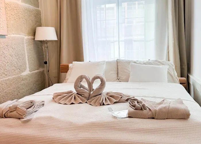 Apartmán Exklusive Stadtwohnung Mit Innenhofterrasse, Pool Und Sauna