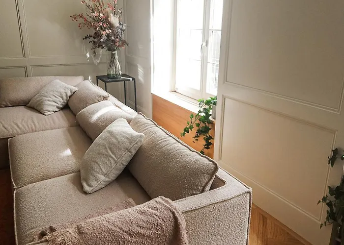 Exklusive Stadtwohnung Mit Innenhofterrasse, Pool Und Sauna Apartmán