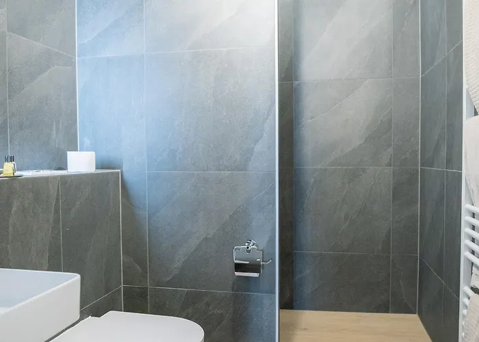 公寓 Exklusive Stadtwohnung Mit Innenhofterrasse, Pool Und Sauna