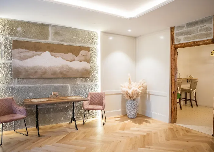 Exklusive Stadtwohnung Mit Innenhofterrasse, Pool Und Sauna 公寓 *